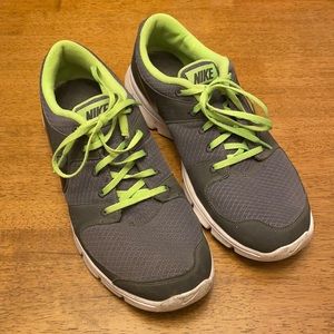Nike Men’s Running Shoes Size 12